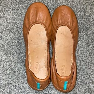 Size8 Chestnut Tieks